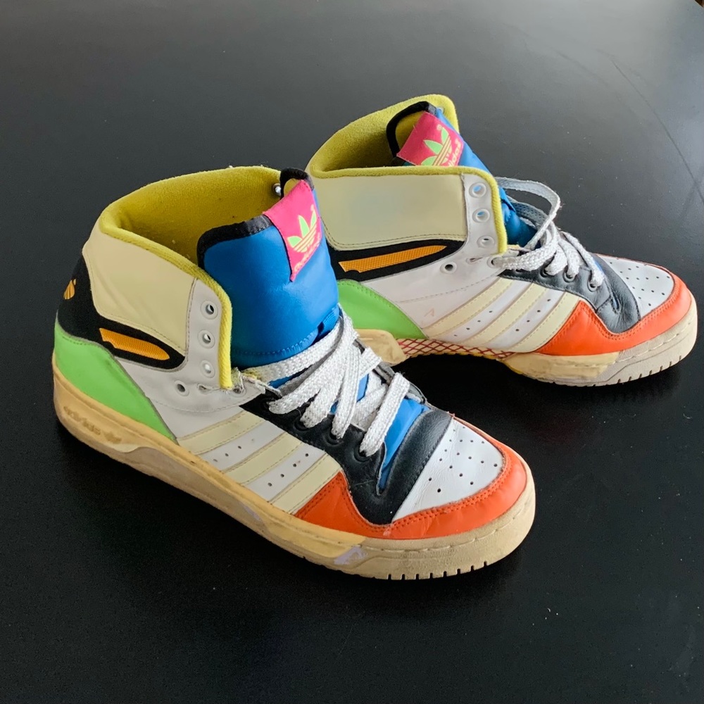 ColorBlock ADIDAS High Tops wSilver Metallic laces
